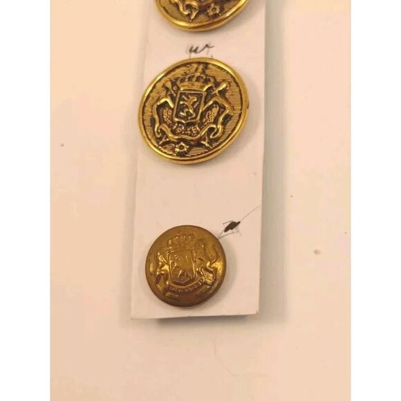 3 Vintage Crest Coat Of Arms Lion Shank Buttons Brass and Metal - Picture 5 of 9
